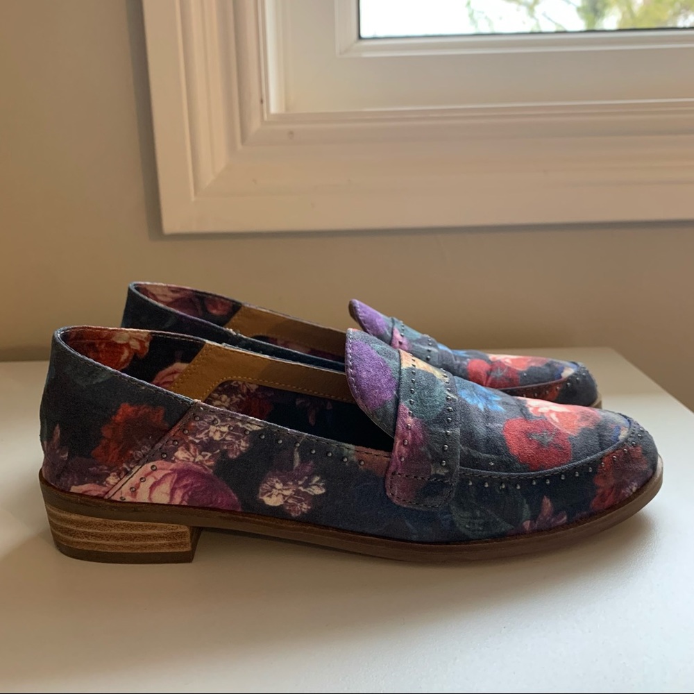 Lucky Brand Moody Blooms Loafers/flats